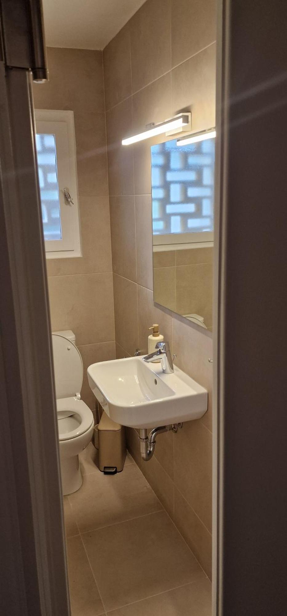 A Cozy Affordable Place At Voula Афины Экстерьер фото
